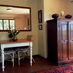 Bakoven Cottage